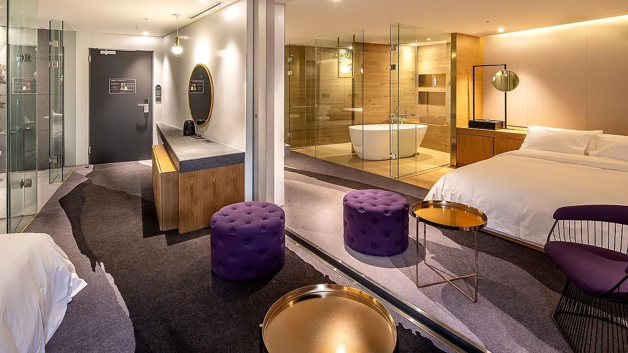 Stayrak Hotel Seoul 2*,