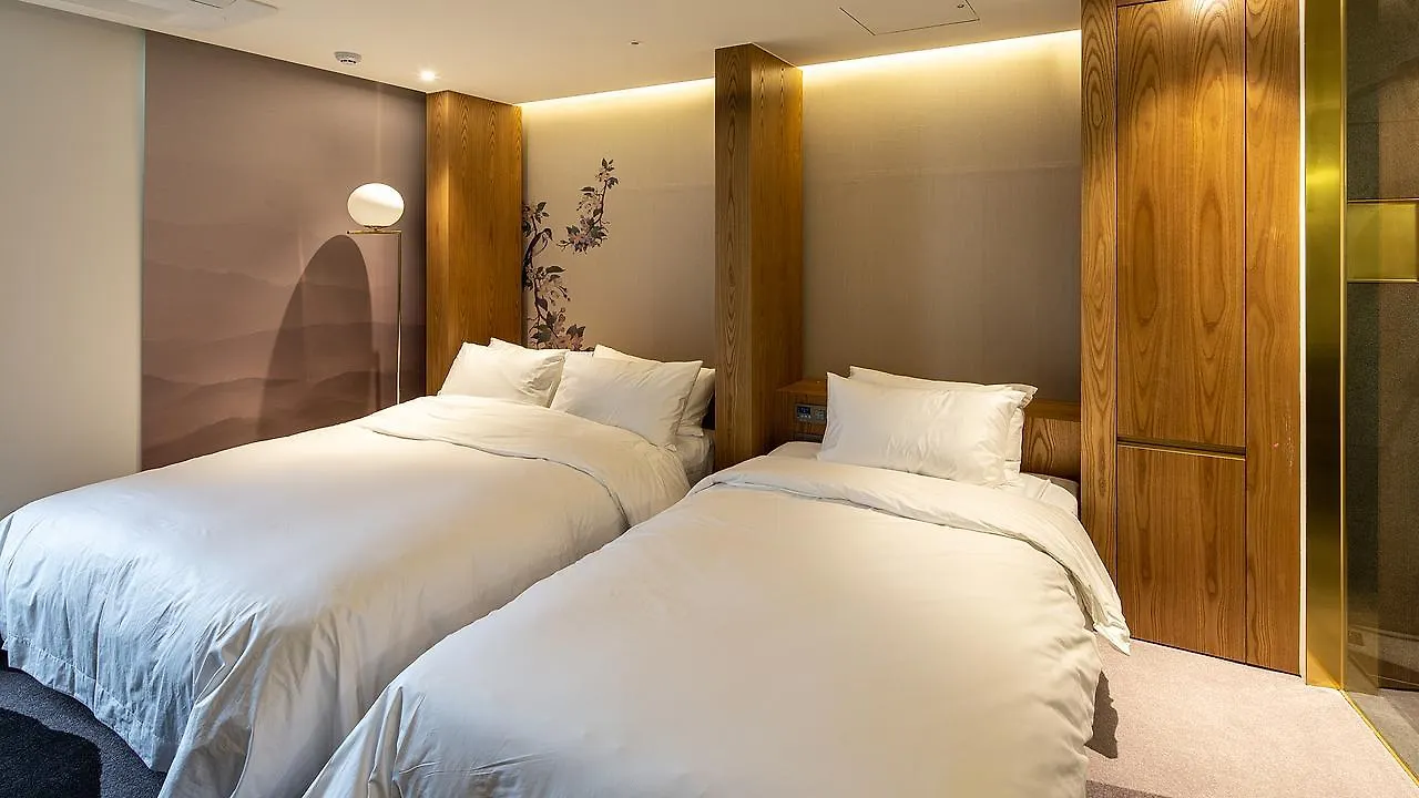 Stayrak Hotel Seoul 2*,