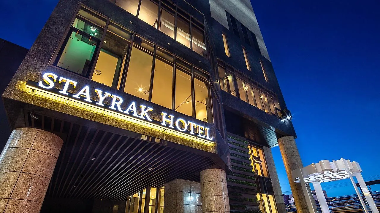 Stayrak Hotel location