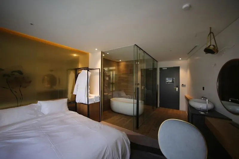 Stayrak Hotel Seoul 2*,  South Korea