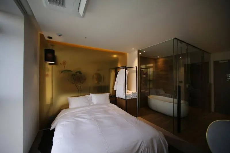 Stayrak Hotel Seoul 2*,  South Korea